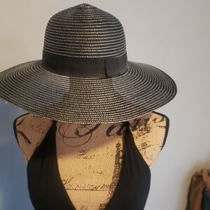 Elegant Black and White Women's Sun Hat